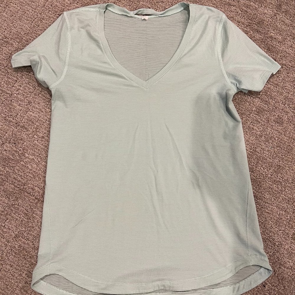 Lululemon Mint Green Top